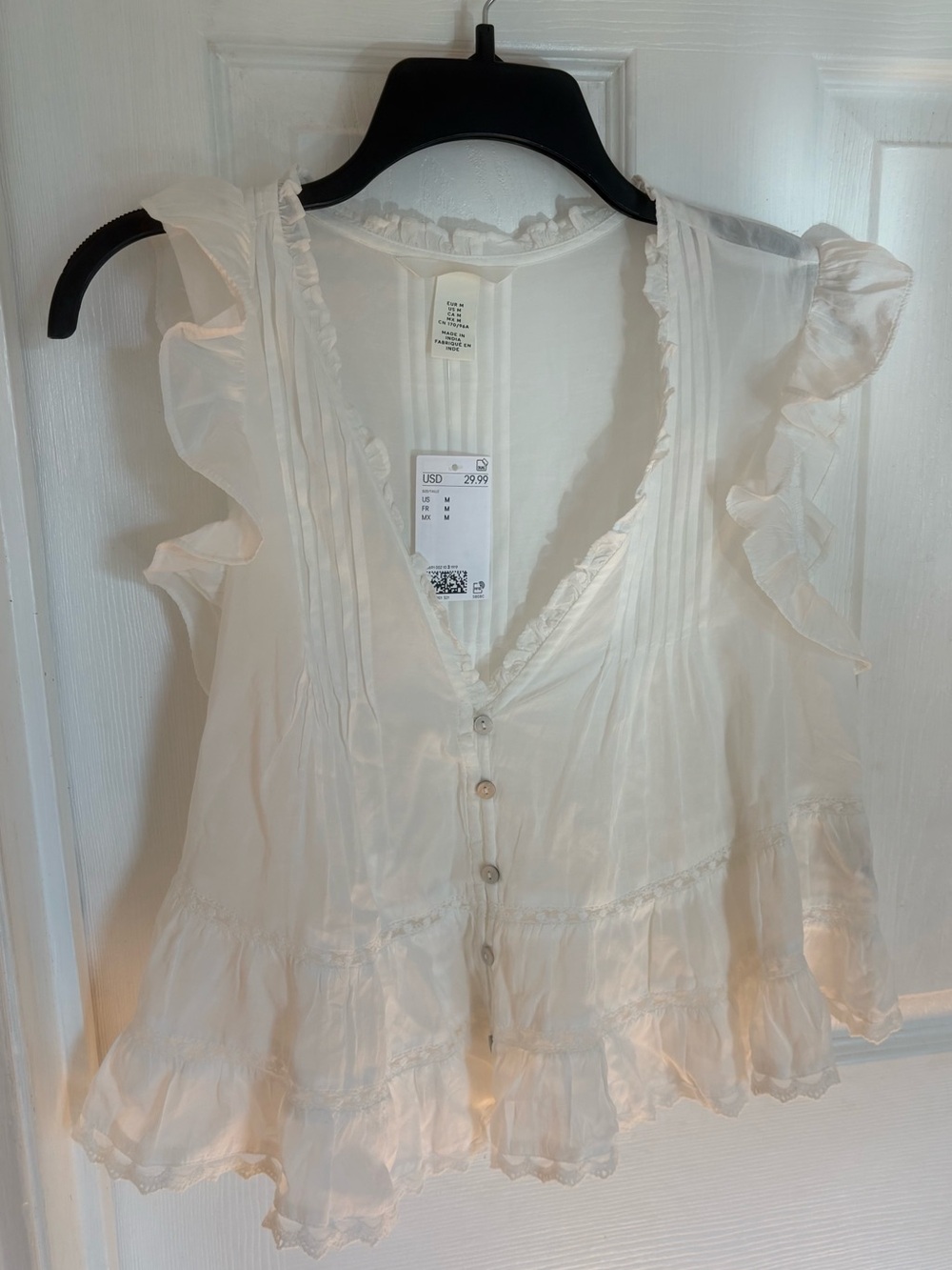 H&M Cream Ruffle Pintuck Button-Front Blouse - Picture 2 of 5
